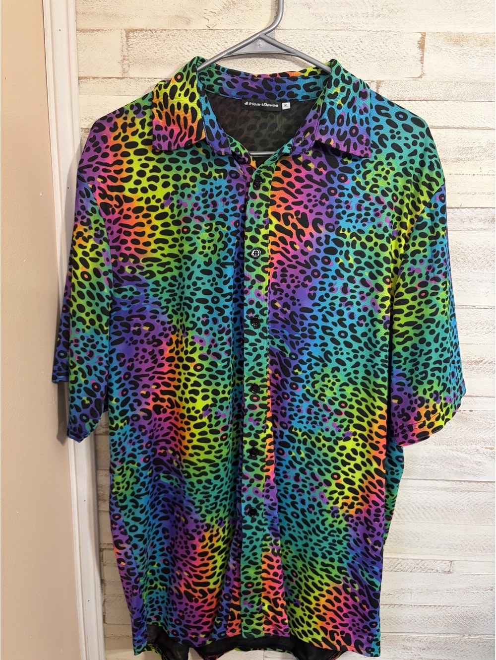 iHeartRaves festival funky cheetah colorful button up mens XL